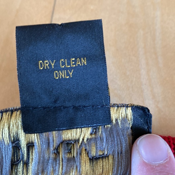 Red Houndstooth Check Vest - Picture 4 of 4